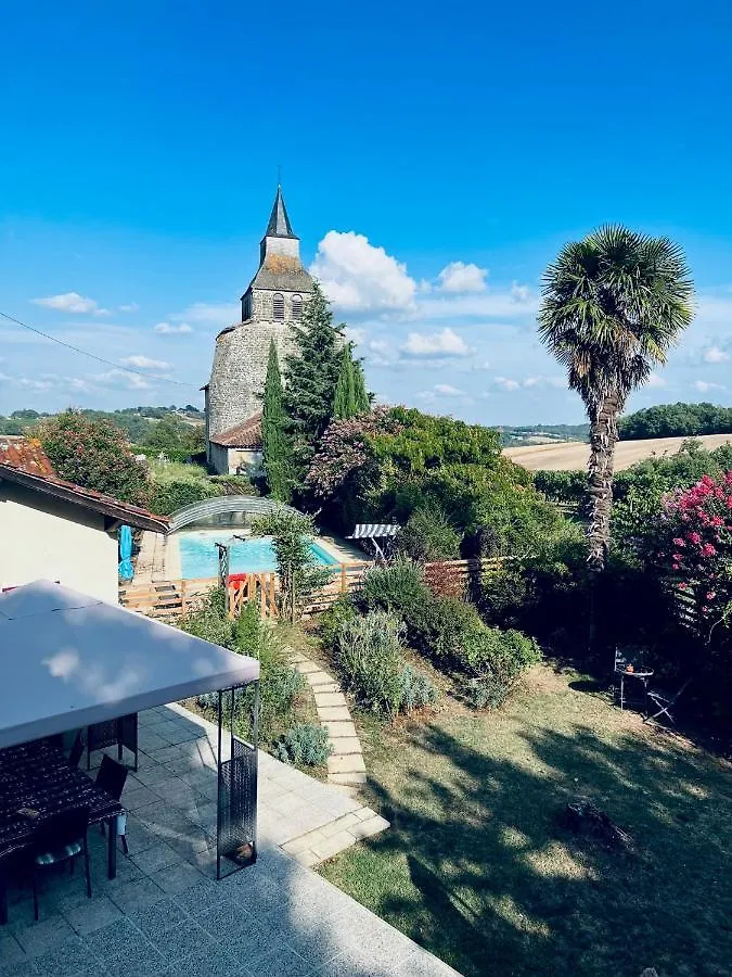 Holiday home Magnifique Maison Avec Piscine Au Calme Du Gers Pouydraguin France
